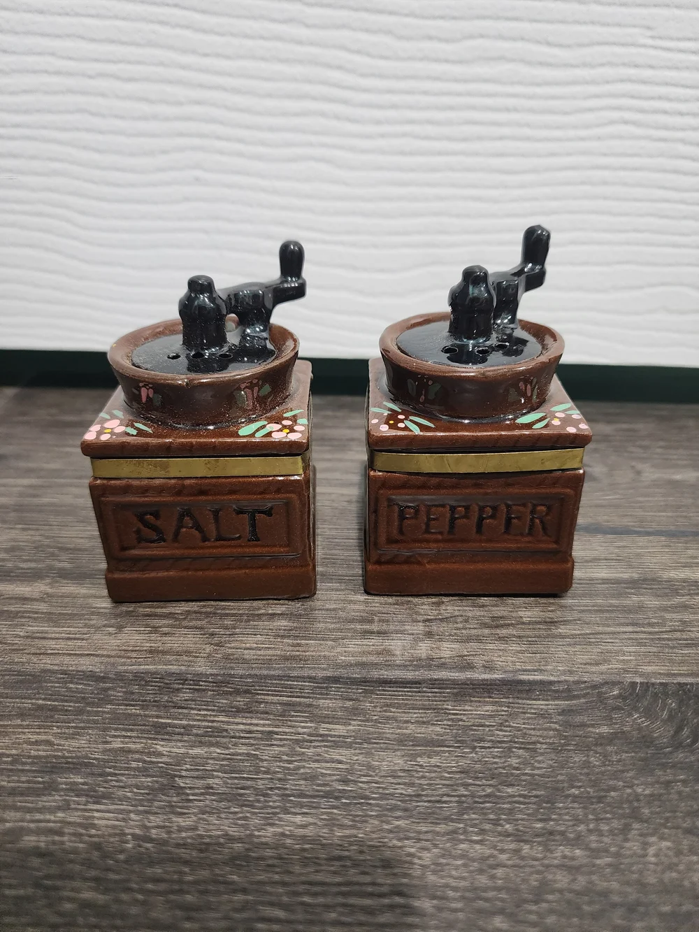 Set Of Vintage Coffee Grinder Salt And Pepper Shakers